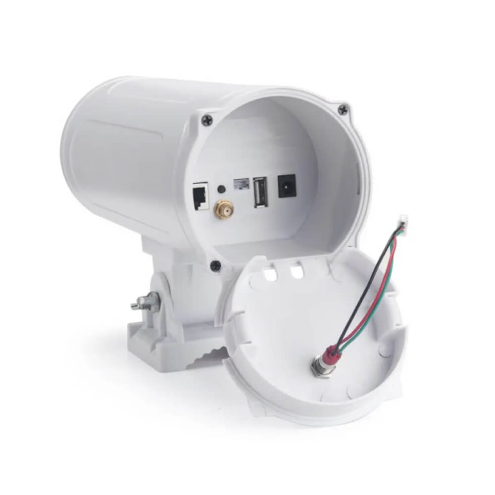 Dragino DLOS8N outdoor LoRaWAN gateway with IP65 rating, SX1302 concentrator, and cellular failover support.