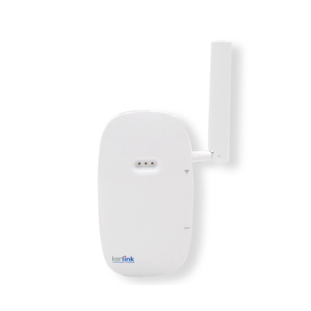Kerlink Wirnet iFemtoCell indoor LoRaWAN gateway for smart building and network densification.